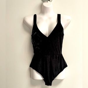 VINTAGE FLORAL BEADED VELVET BODYSUIT